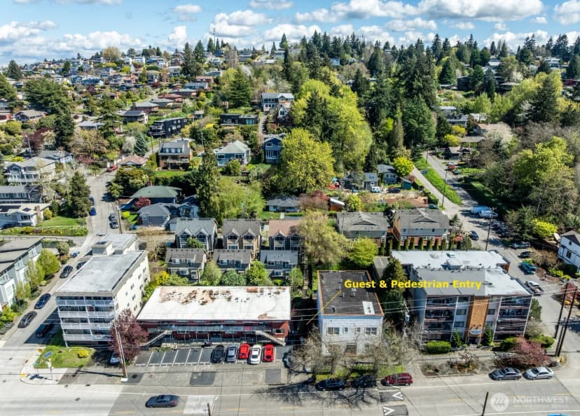 Property photo for 7114 California Avenue Sw, Seattle photo 10