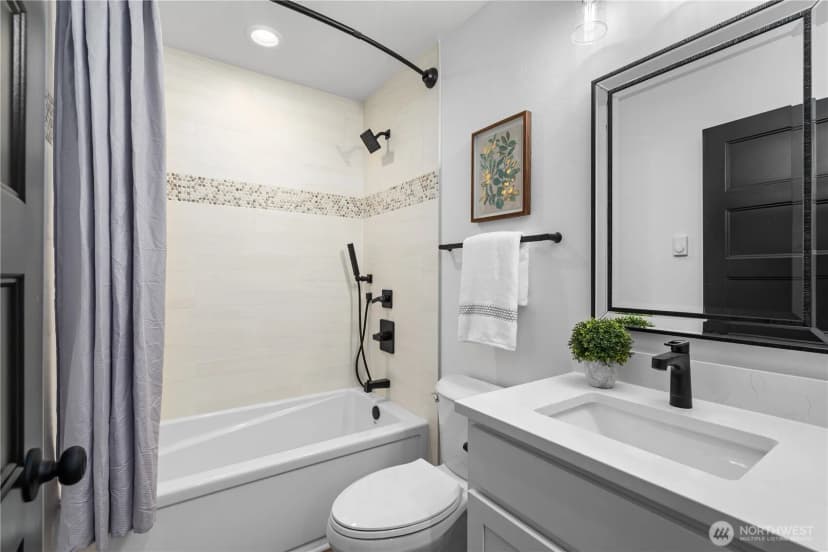 Property photo for 9731 13th Avenue Nw, Seattle photo 14
