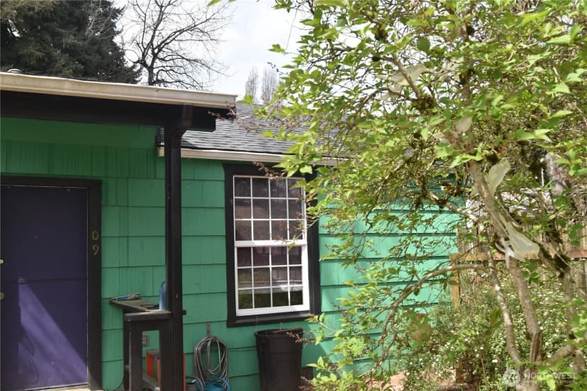 Property photo for 409 Milroy Street Nw, Olympia photo 5