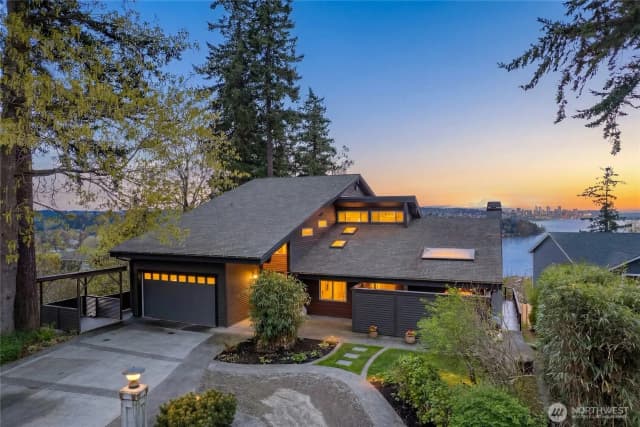 Property photo for 11818 89th Place Ne, Kirkland