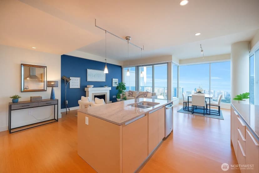 Property photo for 737 Olive Way #2908, Seattle photo 7