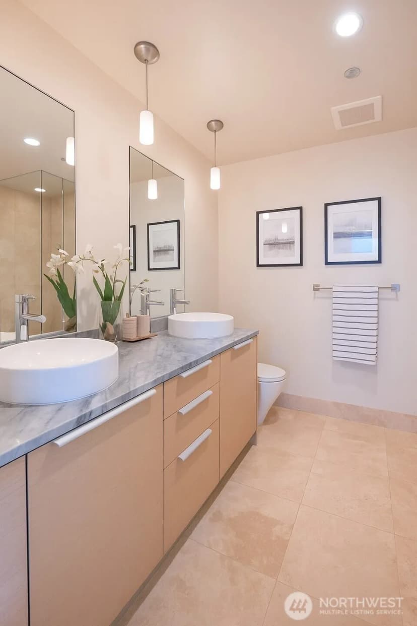 Property photo for 737 Olive Way #2908, Seattle photo 17