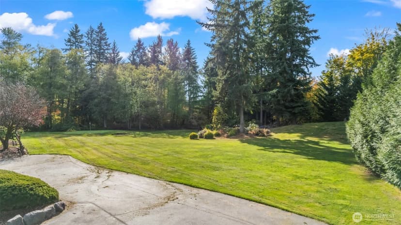 Property photo for 13728 96th Avenue E, Puyallup photo 3
