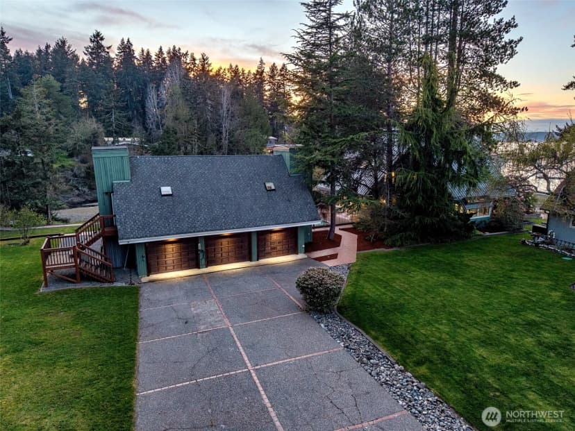 Property photo for 1105 14th Avenue, Fox Island photo 9