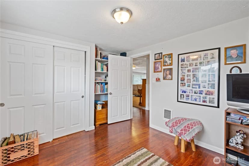 Property photo for 722 2nd Ave Sw, Castle Rock photo 16
