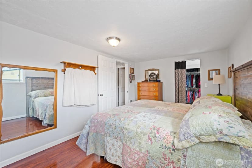 Property photo for 722 2nd Ave Sw, Castle Rock photo 21