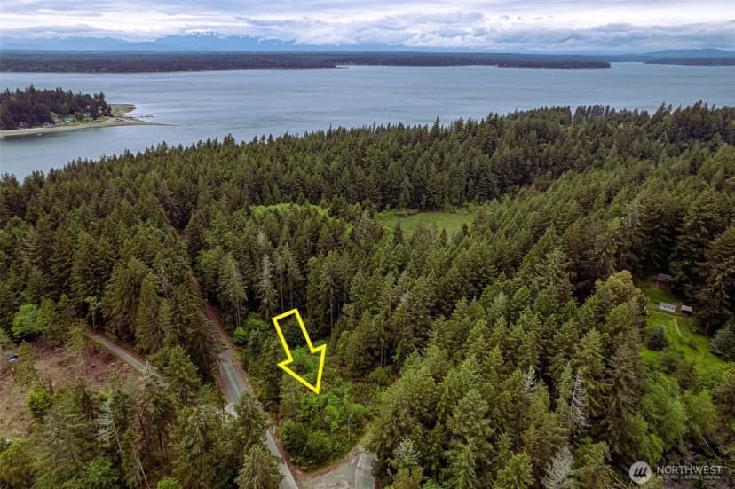 Property photo for 811 Herron Road Sw, Lakebay