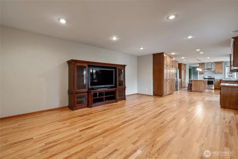 Property photo for 351 Salmon Creek Road, Toledo photo 16