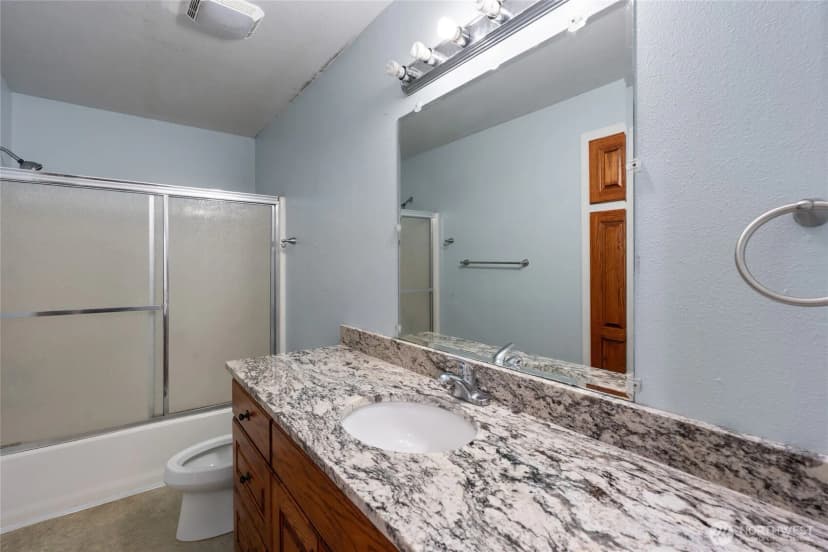 Property photo for 351 Salmon Creek Road, Toledo photo 32