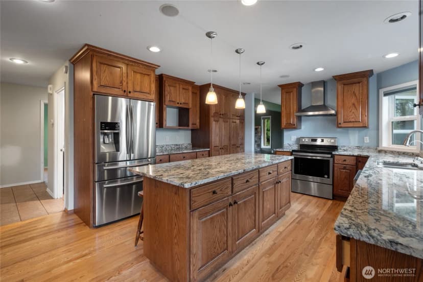 Property photo for 351 Salmon Creek Road, Toledo photo 12