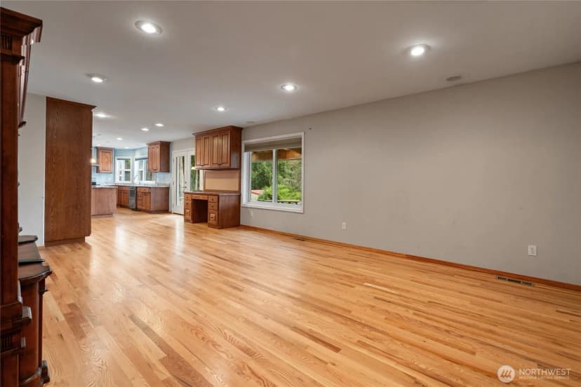 Property photo for 351 Salmon Creek Road, Toledo photo 17