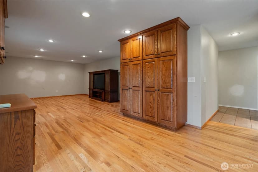 Property photo for 351 Salmon Creek Road, Toledo photo 14