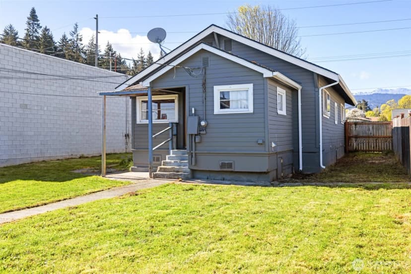 Property photo for 529 E 2nd Street, Port Angeles photo 32