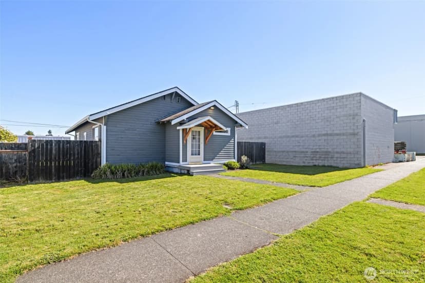 Property photo for 529 E 2nd Street, Port Angeles photo 34