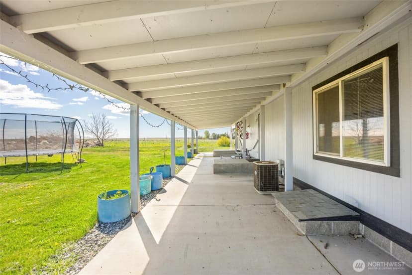 Property photo for 17325 Ne B.5 Road, Soap Lake photo 31