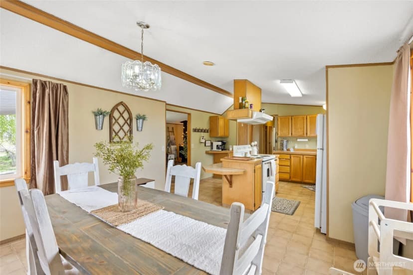 Property photo for 17325 Ne B.5 Road, Soap Lake photo 38