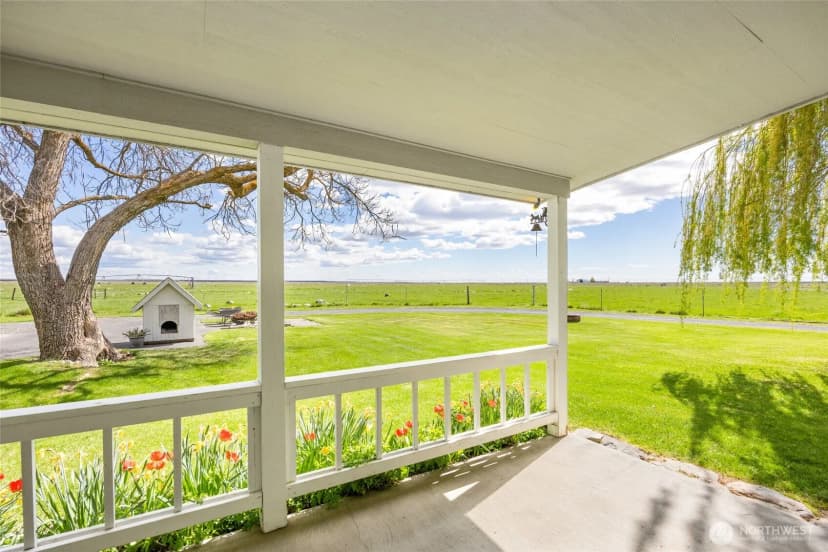 Property photo for 17325 Ne B.5 Road, Soap Lake photo 11