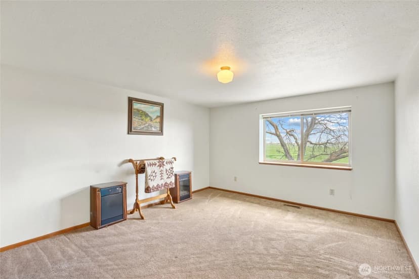 Property photo for 17325 Ne B.5 Road, Soap Lake photo 22
