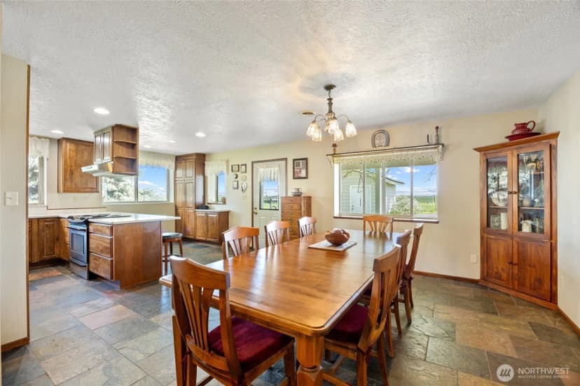 Property photo for 17325 Ne B.5 Road, Soap Lake photo 6