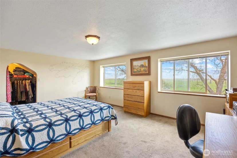 Property photo for 17325 Ne B.5 Road, Soap Lake photo 23