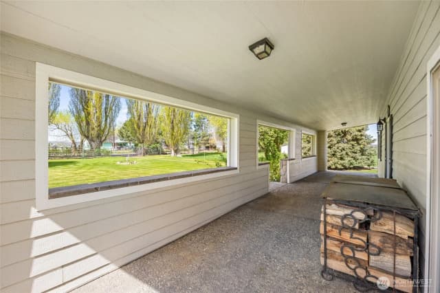 Property photo for 17325 Ne B.5 Road, Soap Lake photo 5