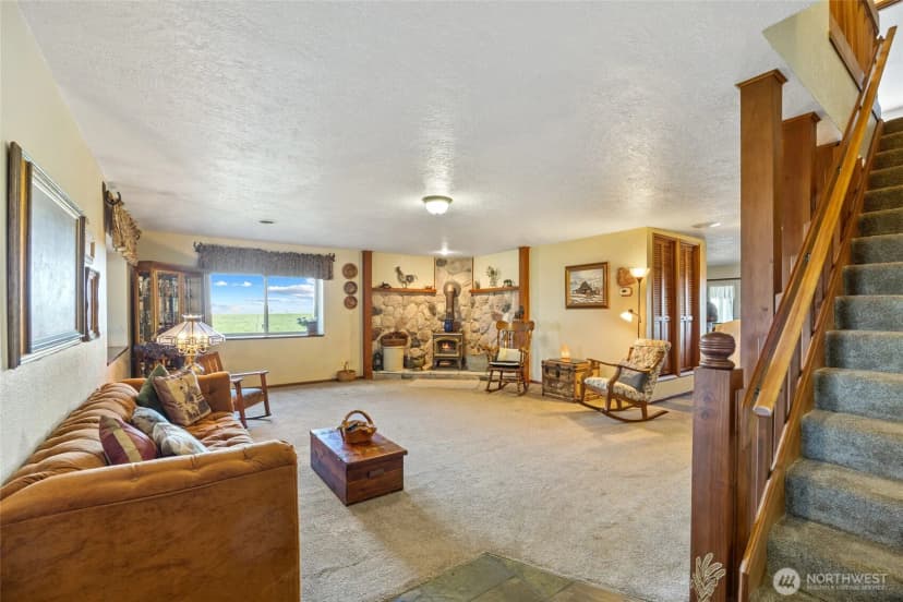 Property photo for 17325 Ne B.5 Road, Soap Lake photo 17