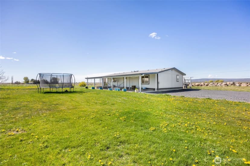 Property photo for 17325 Ne B.5 Road, Soap Lake photo 30