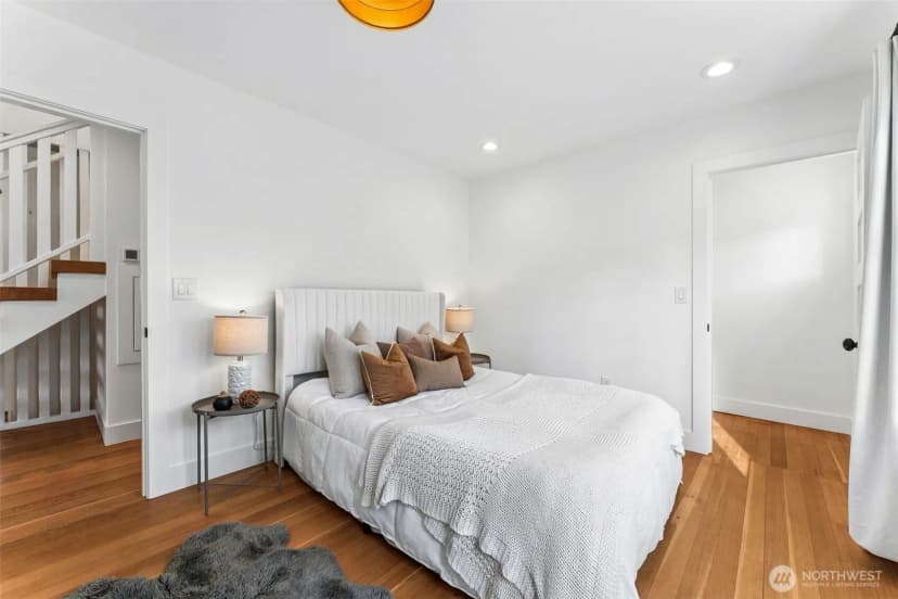 Property photo for 6010 49th Avenue Sw, Seattle photo 16