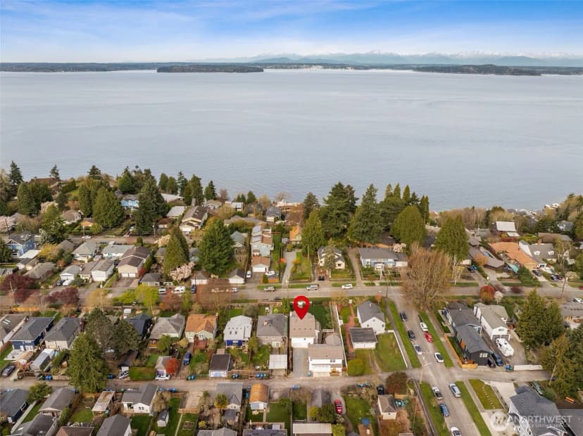 Property photo for 6010 49th Avenue Sw, Seattle photo 31