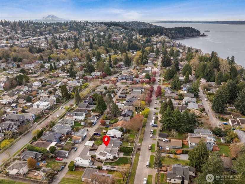 Property photo for 6010 49th Avenue Sw, Seattle photo 30