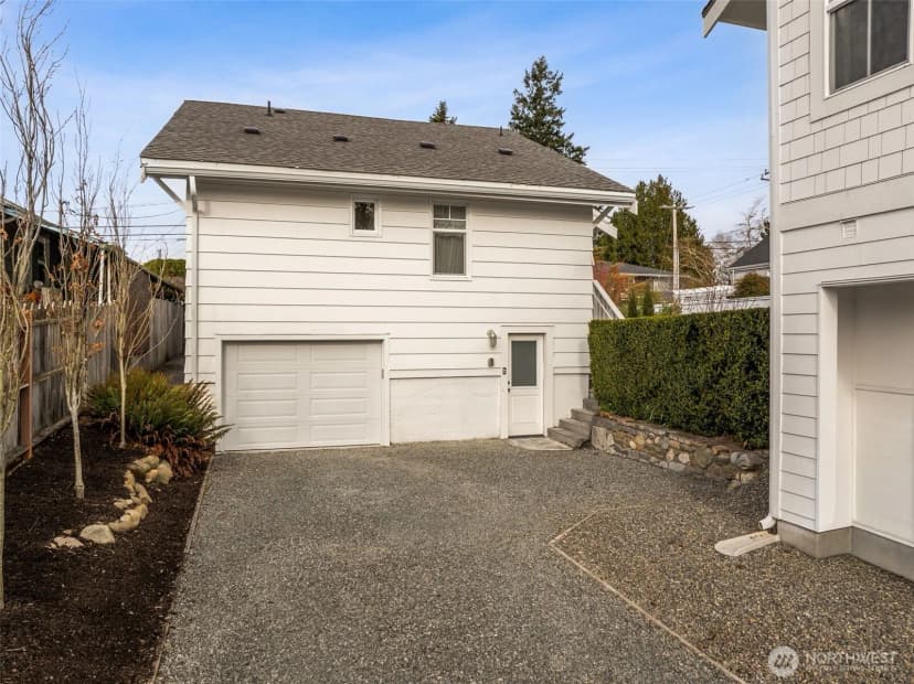 Property photo for 6010 49th Avenue Sw, Seattle photo 27