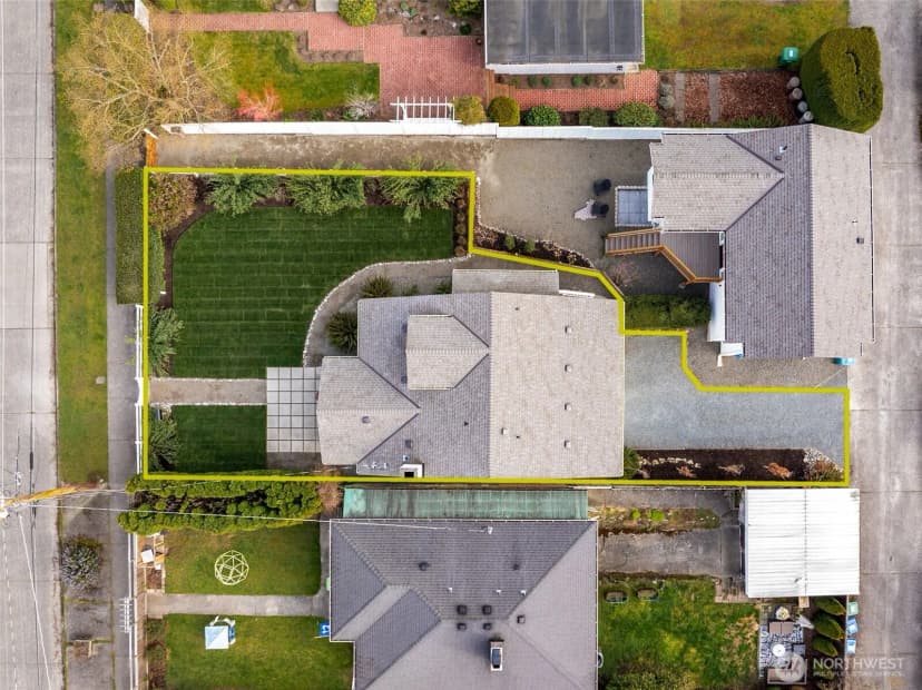 Property photo for 6010 49th Avenue Sw, Seattle photo 24
