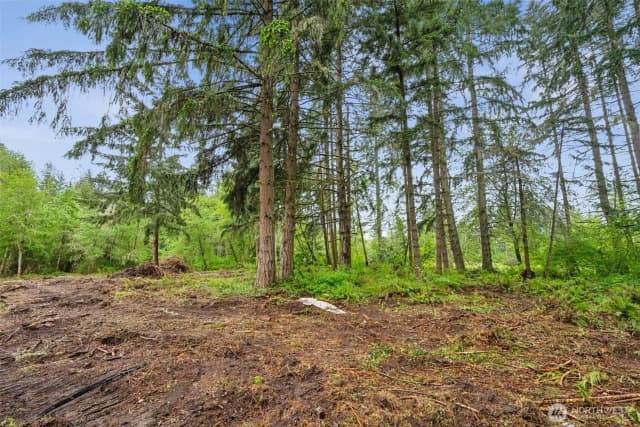 Property photo for 922 322nd Street Ct S, Roy photo 2
