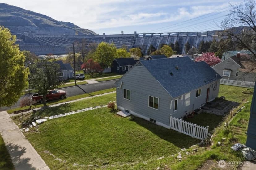 Property photo for 210 Stevens Avenue, Coulee Dam photo 7
