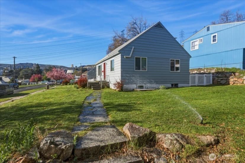Property photo for 210 Stevens Avenue, Coulee Dam photo 13
