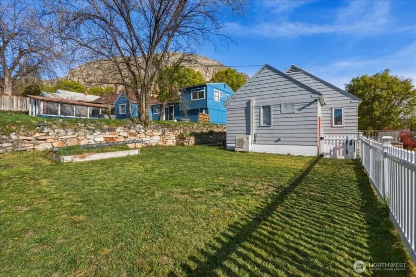 Property photo for 210 Stevens Avenue, Coulee Dam photo 32