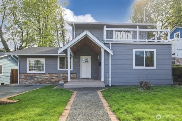 Property photo for 9812 59th Avenue S, Seattle photo 2