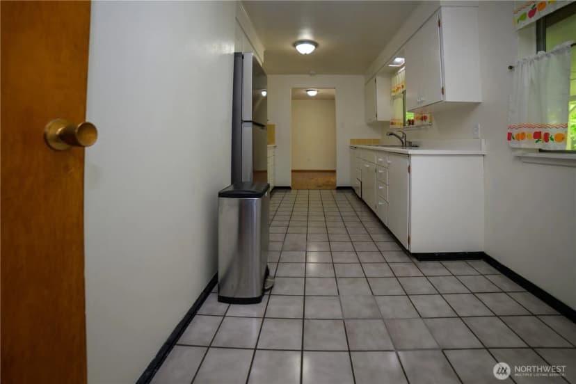 Property photo for 5304 108th Street Sw, Lakewood photo 7