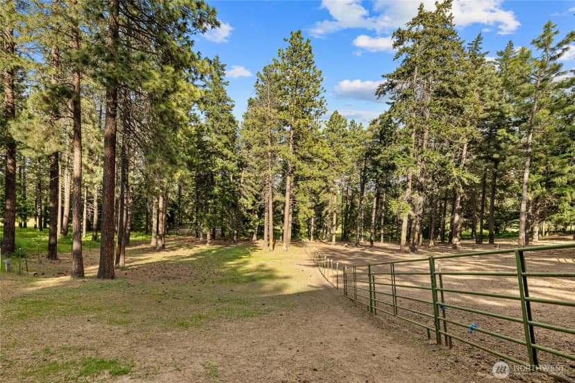 Property photo for 1101 Emerick Road, Cle Elum photo 13