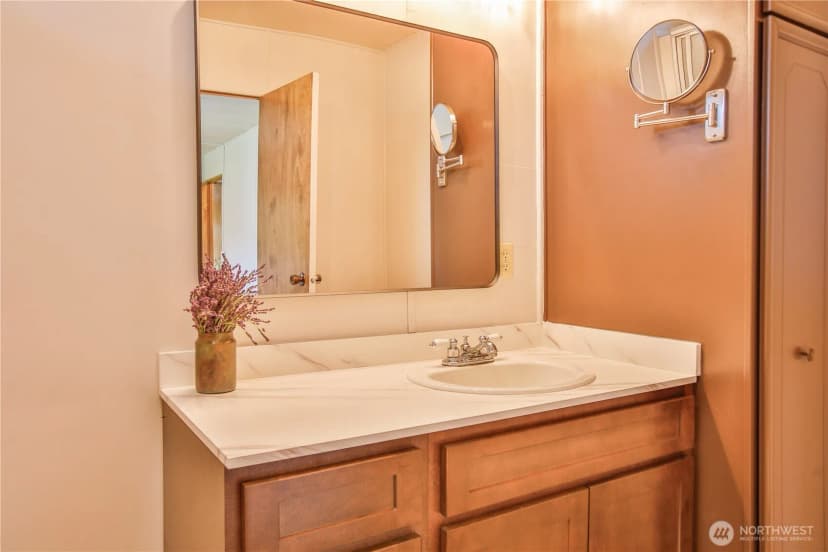 Property photo for 3239 Mardell Drive, Langley photo 20
