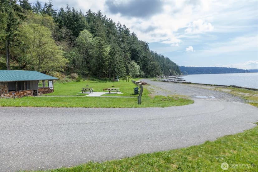Property photo for 3239 Mardell Drive, Langley photo 39