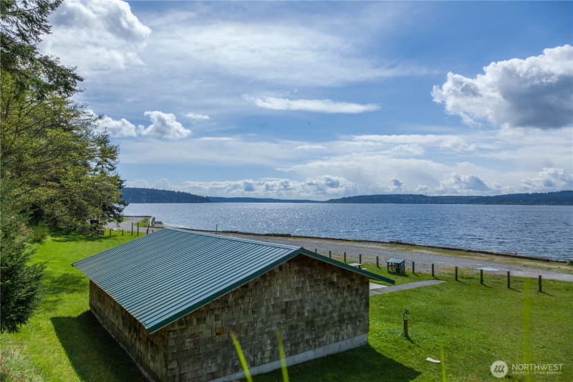 Property photo for 3239 Mardell Drive, Langley photo 40
