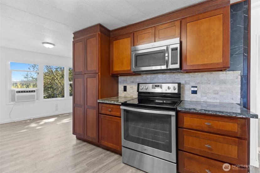 Property photo for 2419 Jahn Avenue Nw #14, Gig Harbor photo 3