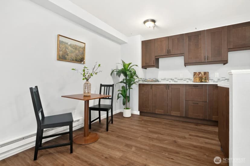 Property photo for 1100 Ave Ne Harrington Avenue Ne #211, Renton photo 13