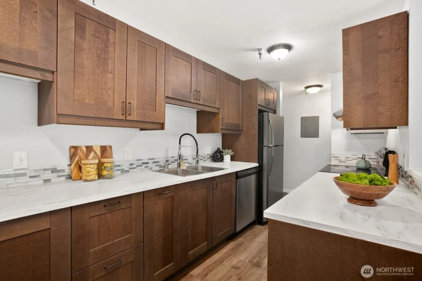 Property photo for 1100 Ave Ne Harrington Avenue Ne #211, Renton photo 9
