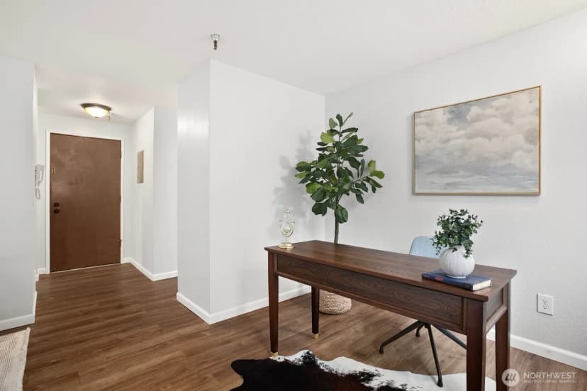 Property photo for 1100 Ave Ne Harrington Avenue Ne #211, Renton photo 15
