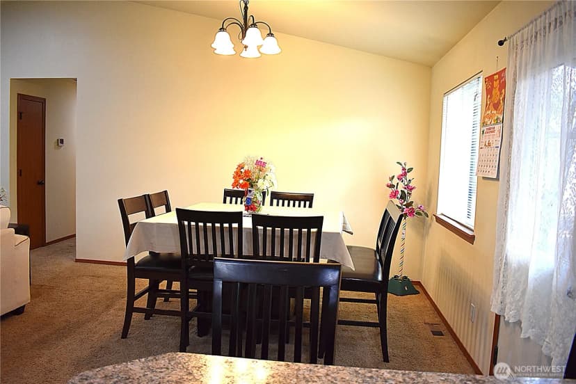 Property photo for 20236 White Rock Loop Sw, Centralia photo 8
