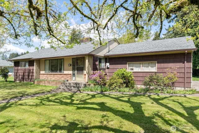 Property photo for 2014 Ocean Beach Highway, Longview