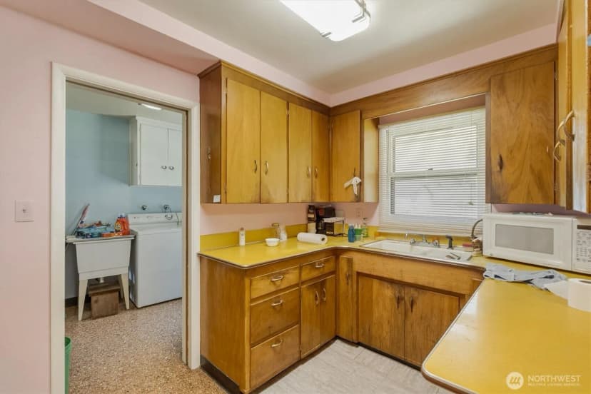 Property photo for 2014 Ocean Beach Highway, Longview photo 8