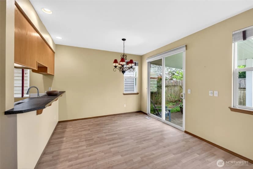 Property photo for 11310 3rd Avenue Ct E, Tacoma photo 7